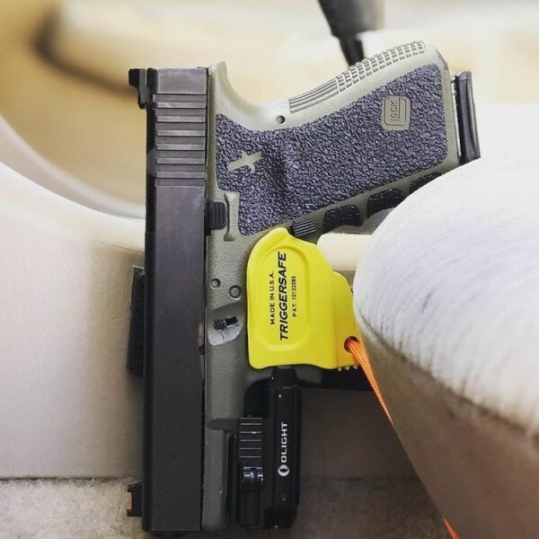 TRIGGERSAFE STAGGING HOLSTER FOR GLOCK YELLOW VE:1